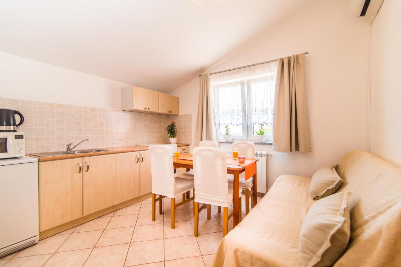 Apartment Anakatarina Porec Esterno foto