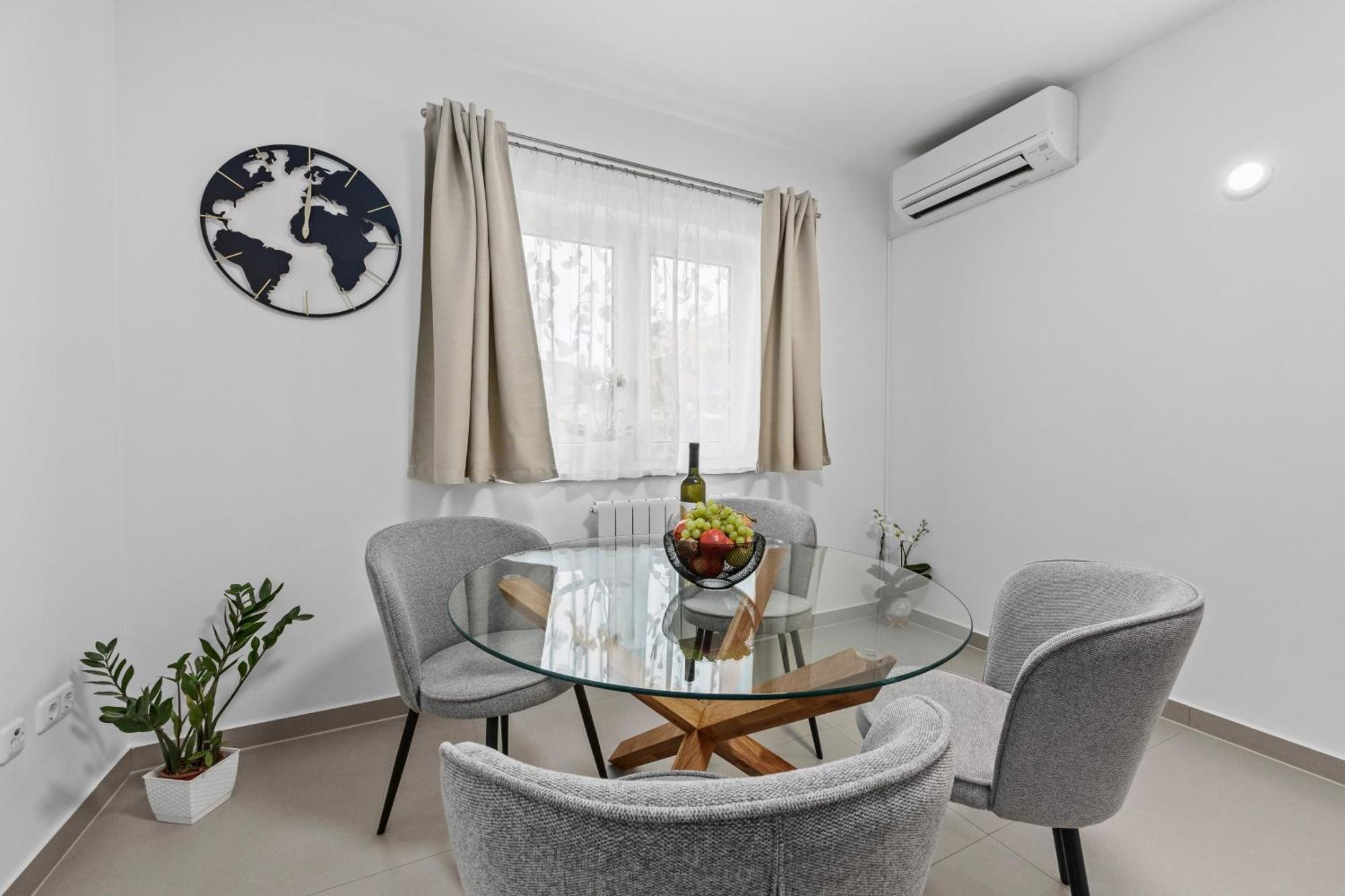 Apartment Anakatarina Porec Esterno foto